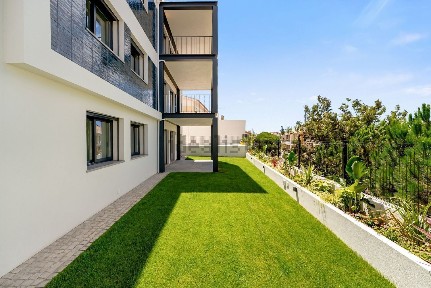 Apartamento T3 à venda na Rua Carlos Anjos