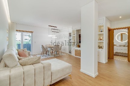 Apartamento T2 à venda na Apelação