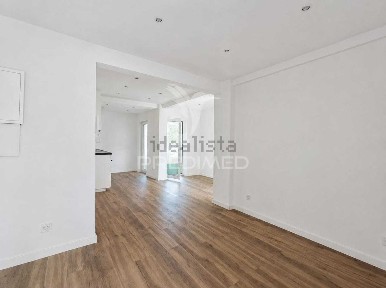 Apartamento T2 à venda na Pendão