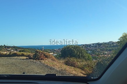Moradia independente à venda no Caminho El-Rei, 1
