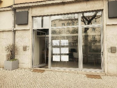 Espaço comercial à venda na Restelo