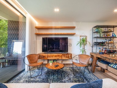 Apartamento T2 à venda na Rua Doutor Adriano Magalhães
