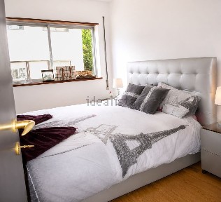 Apartamento T1 à venda na Rua Nova de Santa Cruz, 293