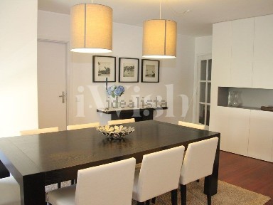 Apartamento T3 à venda na Rua das Andresas
