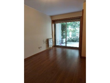 Arrendamento de apartamento T0 na Candal - Regadas