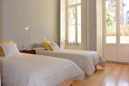 Arrendamento de apartamento T2 na Rua de Camões