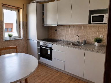 Apartamento T3 à venda em Sé - Santa Maria - Meixedo