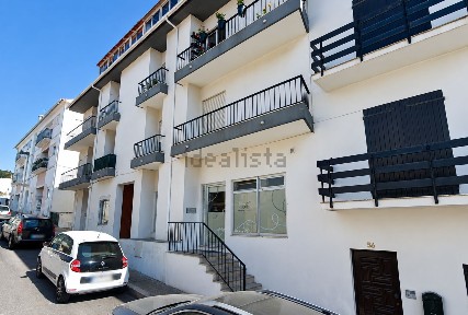 Espaço comercial com rentabilidade à venda na Rua do Sol Posto s/n