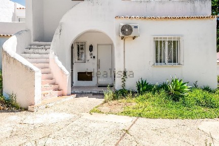 Apartamento T2 à venda em Vila Nossa Senhora da Rocha, 89 a