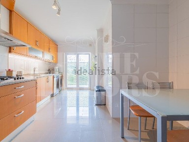 Arrendamento de apartamento T2 na Ericeira Norte
