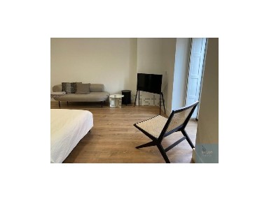 Arrendamento de apartamento T0 na Rua do Poço dos Negros