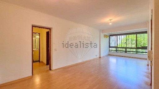Apartamento T1 à venda na Rua de Dom Dinis