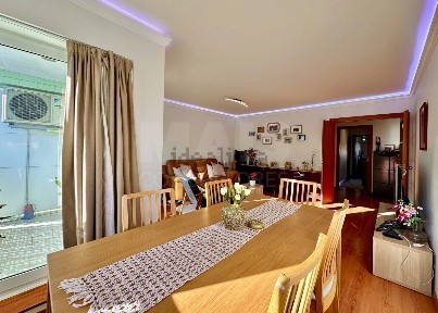 Apartamento T2 à venda na Rua Martin Luther King