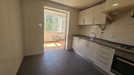 Apartamento T2 à venda na Rua Felner Duarte