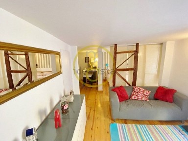 Apartamento T1 à venda na Rua da Rosa