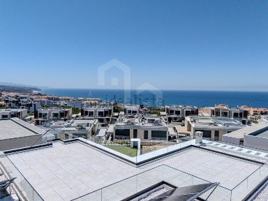 Moradia independente à venda na Ericeira Sul