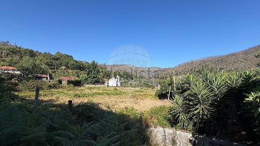 Quinta à venda em Canelas e Espiunca