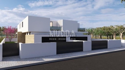 Casa ou moradia à venda na Cidade de Santa Maria da Feira