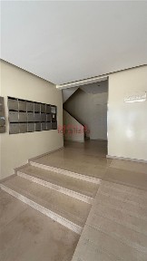 Apartamento T4 à venda na General Torres