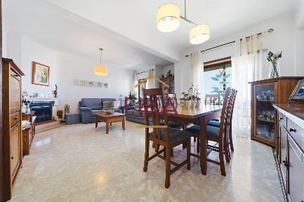 Apartamento T3 à venda na Zona Histórica do Seixal - Frente Ribeirinha