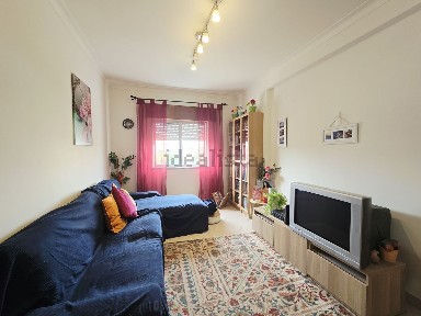 Apartamento T3 à venda na Rua Central da Azeda
