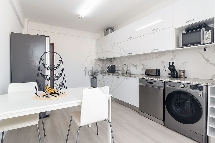 Apartamento T2 à venda na Praceta João Coelho Possante