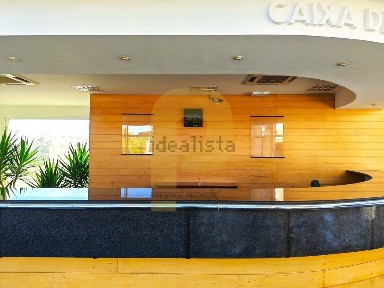 Espaço comercial à venda em Bacelo e Senhora da Saúde