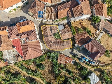 Caparrosa e Silvares, Rua Municipio