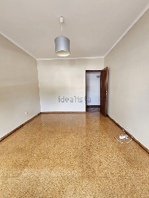 Arrendamento de apartamento T3 na Rua Fernando Eiró