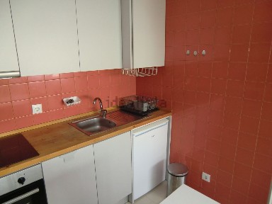 Arrendamento de apartamento T1 na Rua de Santa Catarina