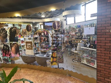 Espaço comercial à venda na Praça de Mouzinho de Albuquerque