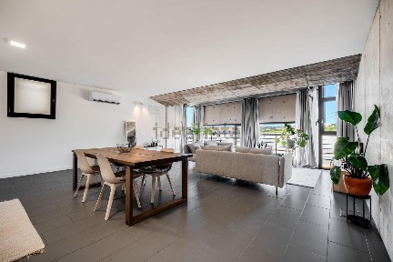 Apartamento T2 à venda na Rua Carina Freire