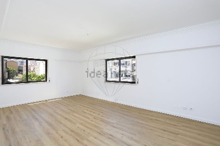 Apartamento T2 à venda na Praceta Dom Fernando II