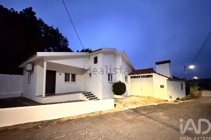 Moradia independente à venda em Aguada de Cima