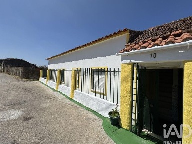 Moradia independente à venda em Madalena e Beselga