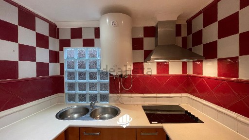 Arrendamento de duplex no Largo Nossa Senhora do Rosario, 13