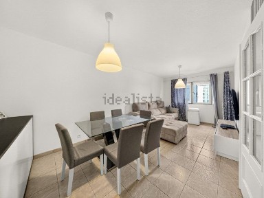 Apartamento T3 à venda na Rua 5