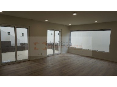 Apartamento T2 à venda em Calçada do Poço