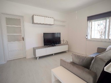 Apartamento T1 à venda na Rua da Quinta do Charquinho