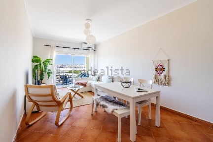 Apartamento T1 à venda na Estrada da Meia Praia