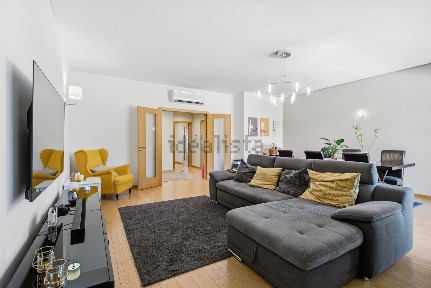 Apartamento T3 à venda na Praceta do Forte da Quintela Pequena s/n