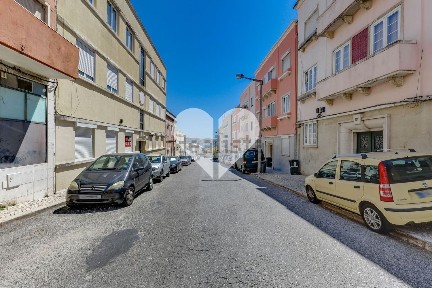 Apartamento T2 à venda na Calçada do Galvão, 34