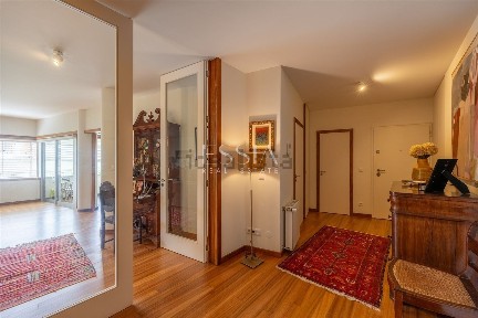 Apartamento T3 à venda na Serralves