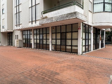 Arrendamento de espaço comercial na Avenida Dom Afonso Henriques