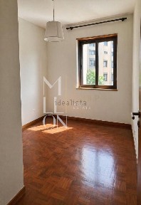 Arrendamento de apartamento T3 na Rua da Graciosa s/n
