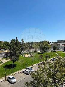 Arrendamento de apartamento T2 na Avenida Rui Nogueira Simões