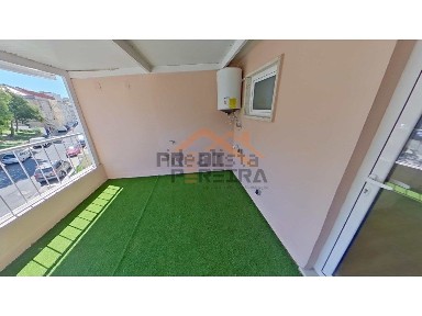 Apartamento T2 à venda na Pendão
