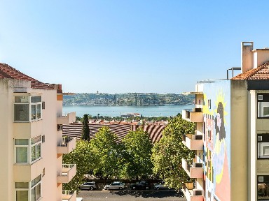 Apartamento T2 à venda na Rua Conselheiro Martins de Carvalho, 19
