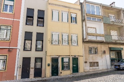 Apartamento T1 à venda na Travessa Rebelo da Silva, 10