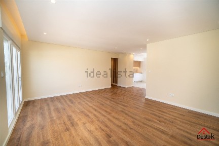 Apartamento T3 à venda na Agualva
